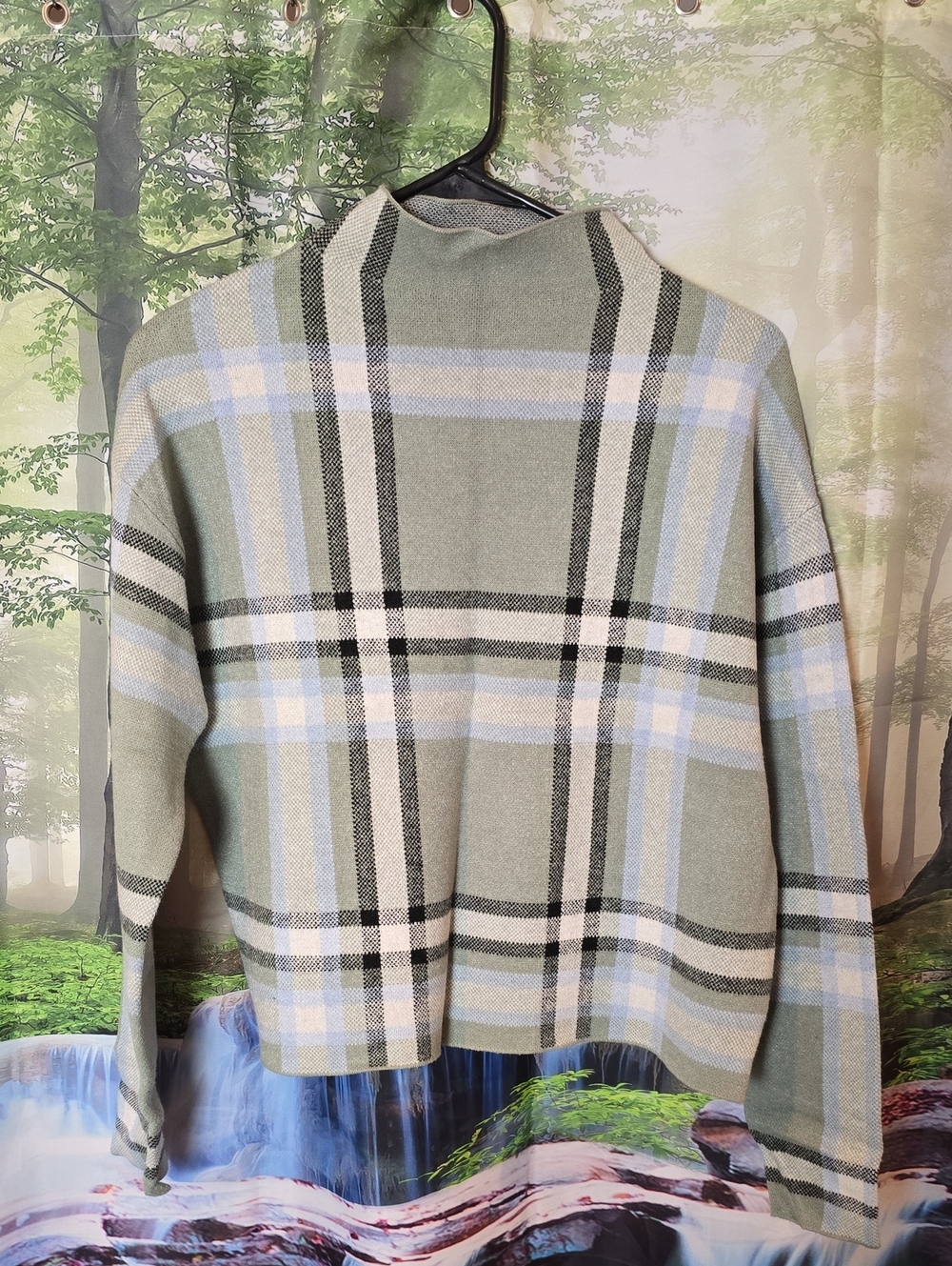 Tahari Sage Green Plaid Cowl Neck Sweater Crop